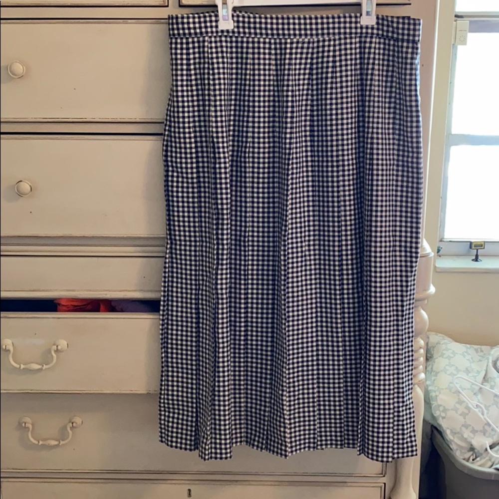Long women’s skirt with coat size 20